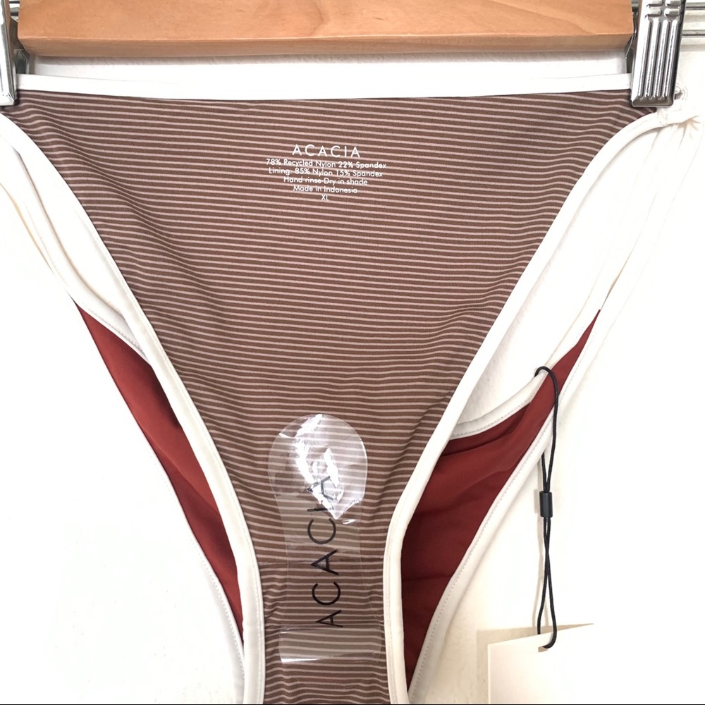 $50v Acacia Oxford Bottom - Picture 2 of 3